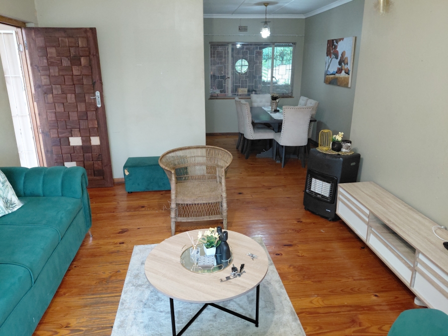 4 Bedroom Property for Sale in Heuwelkruin Eastern Cape
